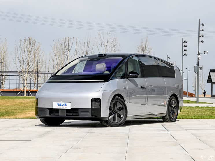 理想MEGA Home首发 4月23日上市 二排旋转座椅秒变“房车”？